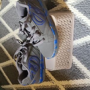 Heelys Youth Size 4
